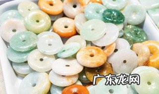 女人带什么翡翠在好吗 女人戴什么翡翠比较好一点