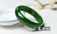 翡翠手镯和什么戴好看吗 翡翠手镯和什么一起戴好看