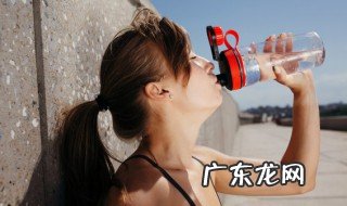 旧塑料水杯如何再利用 旧塑料水杯怎么再利用