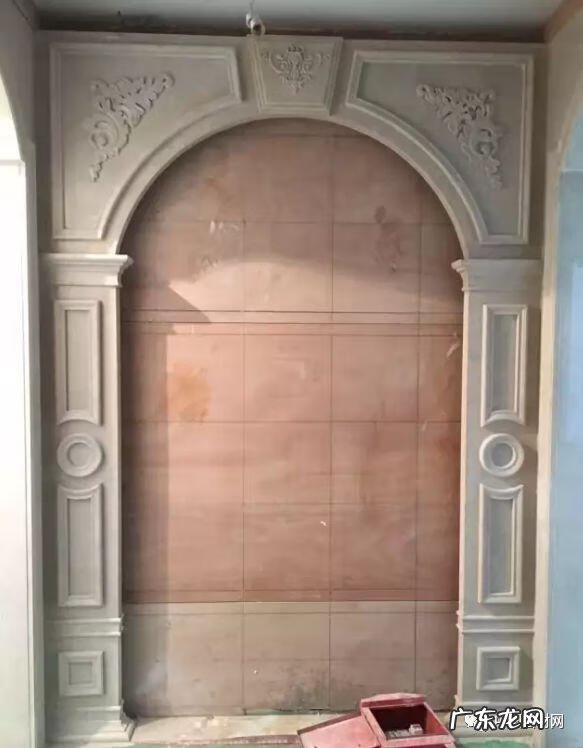 欧式家具罗马柱的寓意 罗马柱风水摆件图片