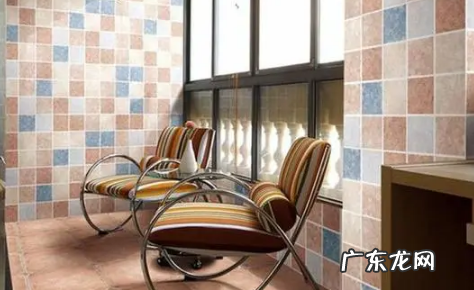 阳台刚贴好的瓷砖被雨淋了有事吗