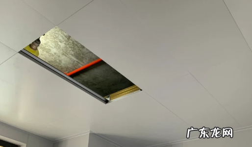 卫生间吊顶用铝扣板好还是蜂窝板好