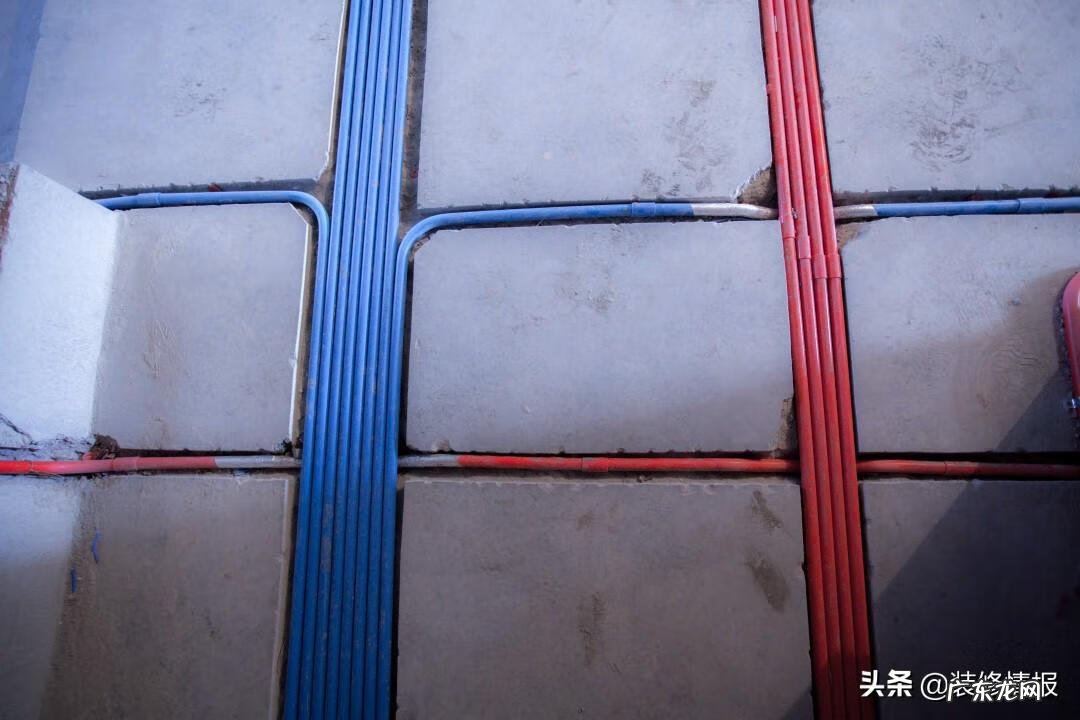 院墙用铁丝网围起来风水 铁丝网门头装修效果图