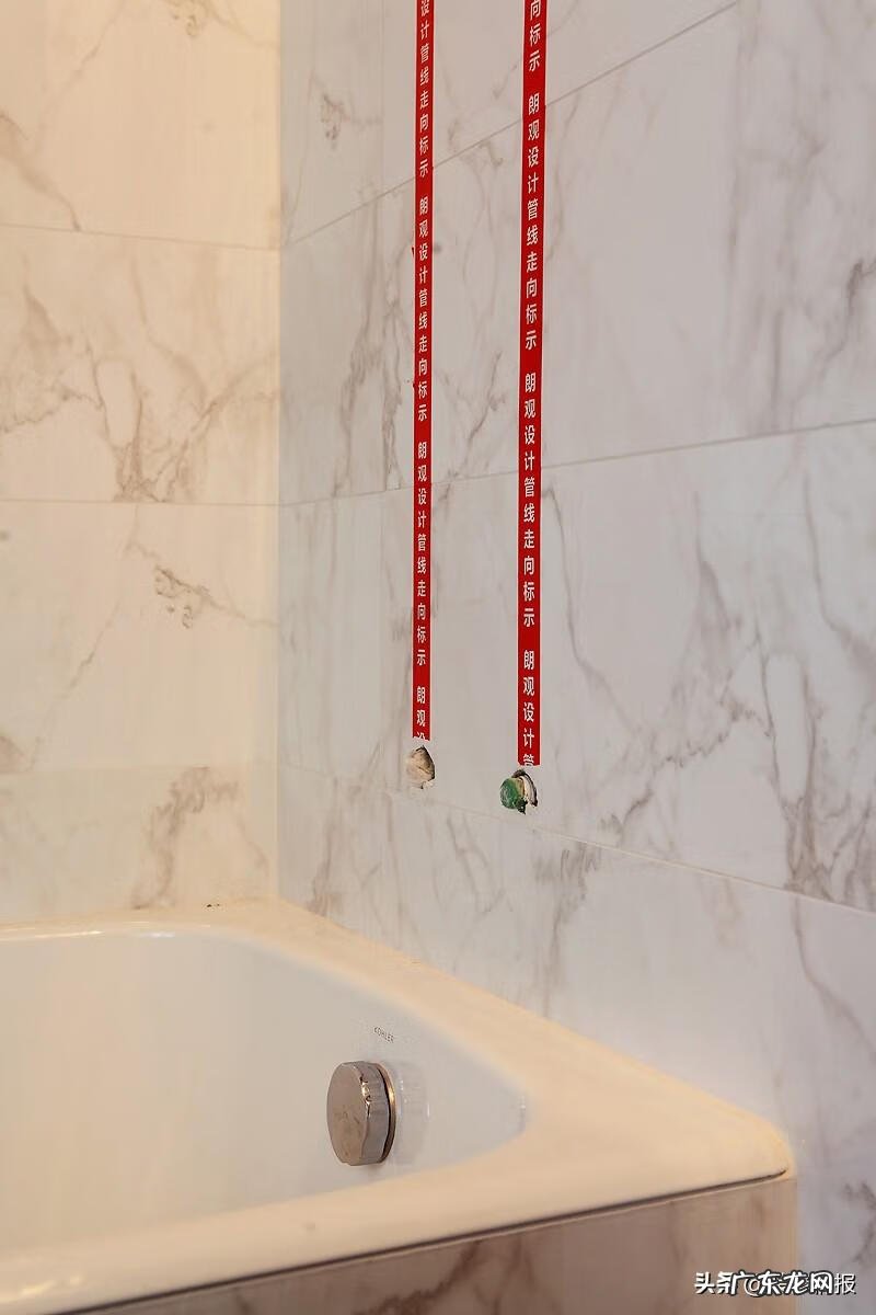 院墙用铁丝网围起来风水 铁丝网门头装修效果图