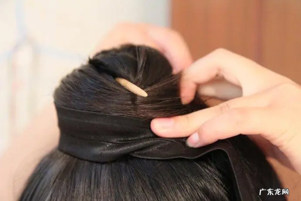 男子年满15岁叫什么 男子年满20岁叫什么