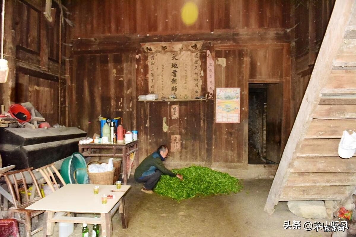 餐桌摆三把椅子有什么说法 一桌三凳风水说法