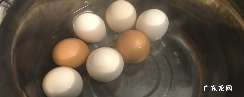 煮鸡蛋为什么会裂开