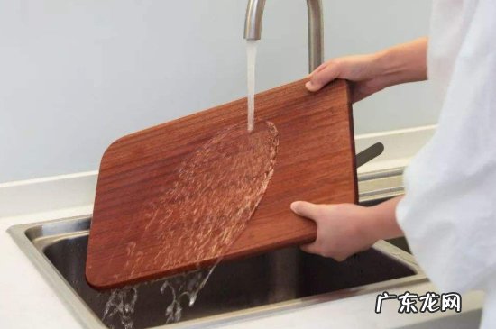 家用菜板如何清洗