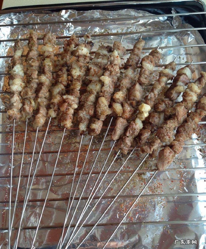 电烤箱烤羊肉串温度 电烤箱烤羊肉串的做法