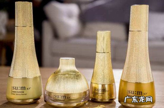 化妆品放行李箱里可以托运吗