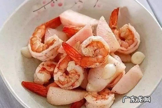 吃完桃子能吃虾吗