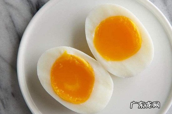 微波炉可以煮鸡蛋吗