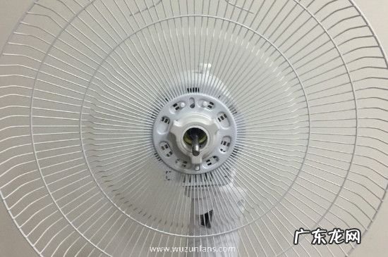 落地扇怎么拆
