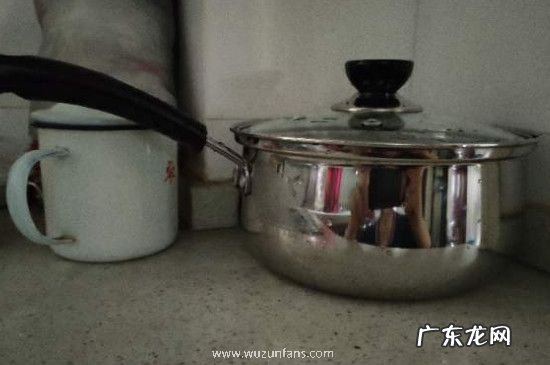 电磁炉使用的奶锅能在燃气灶上用吗