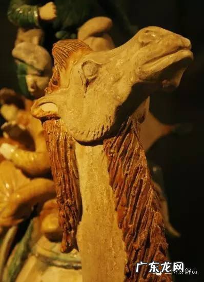 唐三彩颜色哪三种起? 唐三彩颜色是