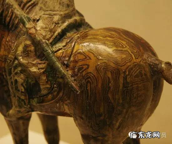 唐三彩颜色哪三种起? 唐三彩颜色是