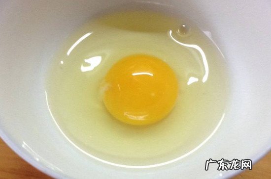 松花蛋可以和鸡蛋一起吃吗