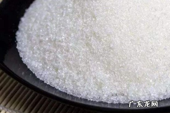 松花蛋可以和白糖一起吃吗