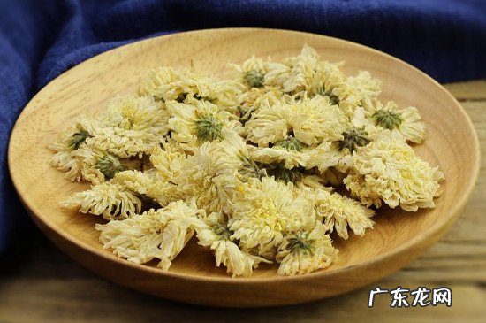 柠檬可以和什么一起泡水喝