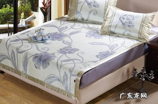 刚买的冰丝席要不要洗