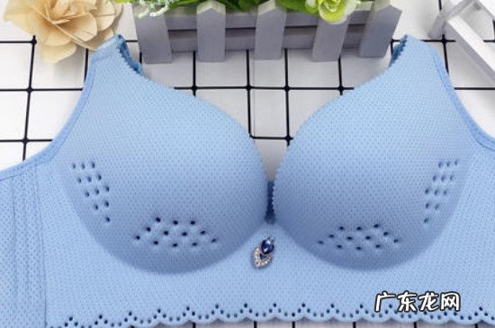 内衣钢圈怎么拿出来