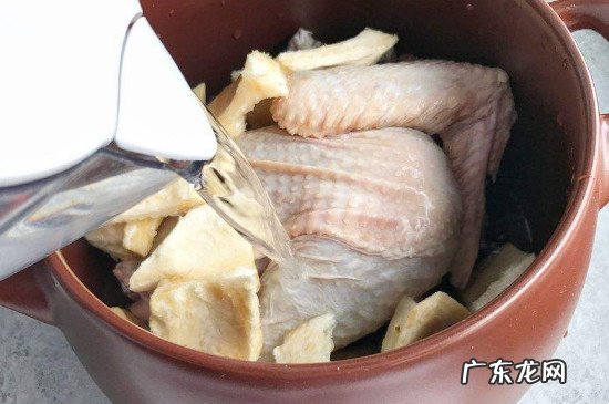 榴莲壳炖鸡的做法及功效