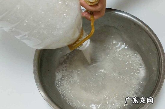 油桶油垢太厚了怎么去除