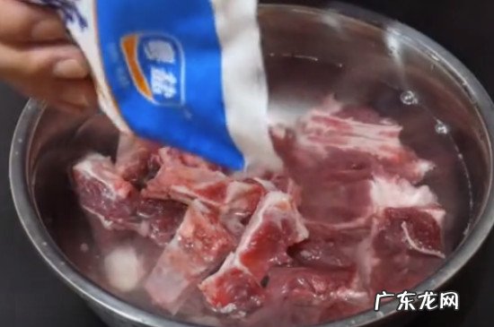 如何泡出肉里面的血水