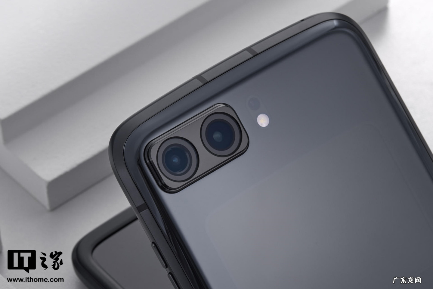 为什么现在没有超薄手机了 超薄手机2022