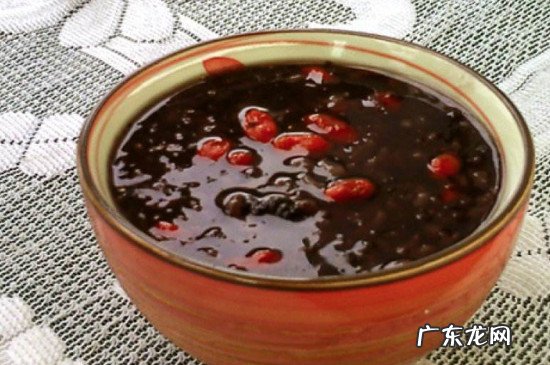 枸杞桑葚泡水喝的禁忌