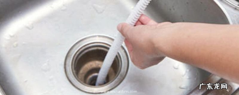 下水道像石灰的堵住了