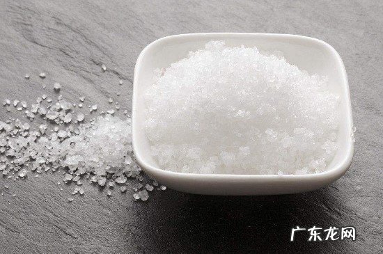 内衣染色了用什么能洗掉