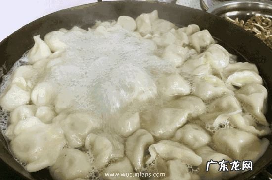 新鲜包的饺子要煮多久可以吃