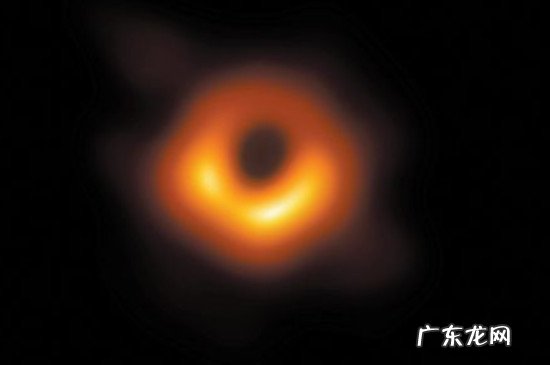 黑洞引力为什么那么大