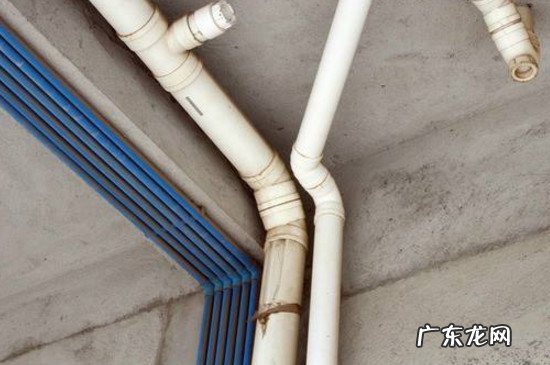 东西掉厕所怎么取出来