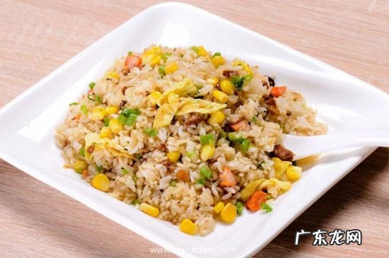 怎么炒饭一粒一粒的