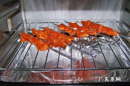 电烤箱烤肉串的时间和温度