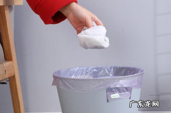 家里厕纸该不该扔马桶