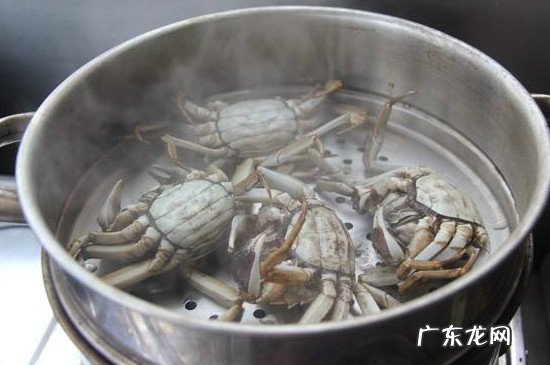 大闸蟹蒸之前要不要洗