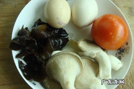蘑菇和鸡蛋可以放在一起炒吗