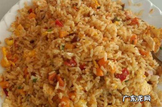 为什么蛋炒饭越炒越黏