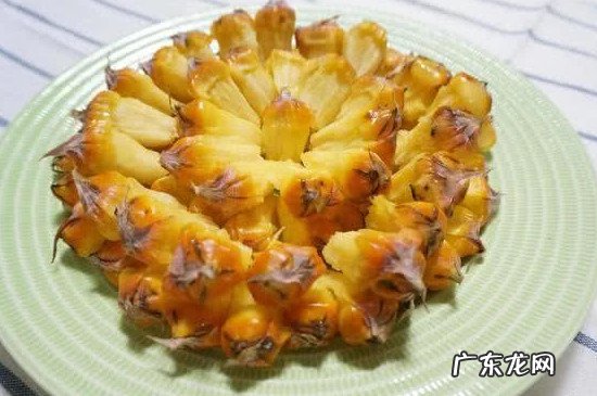 菠萝怎么掰着吃