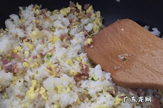 蛋炒饭太干怎么补救