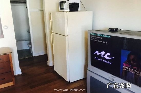 房间里放冰箱有辐射吗