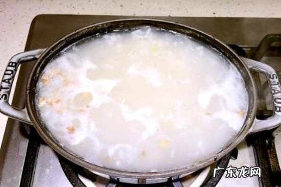 用铸铁锅可以煮稀饭吗