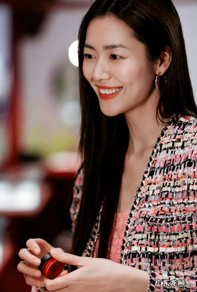 比较适合圆脸的长发发型 圆脸长发发型图片