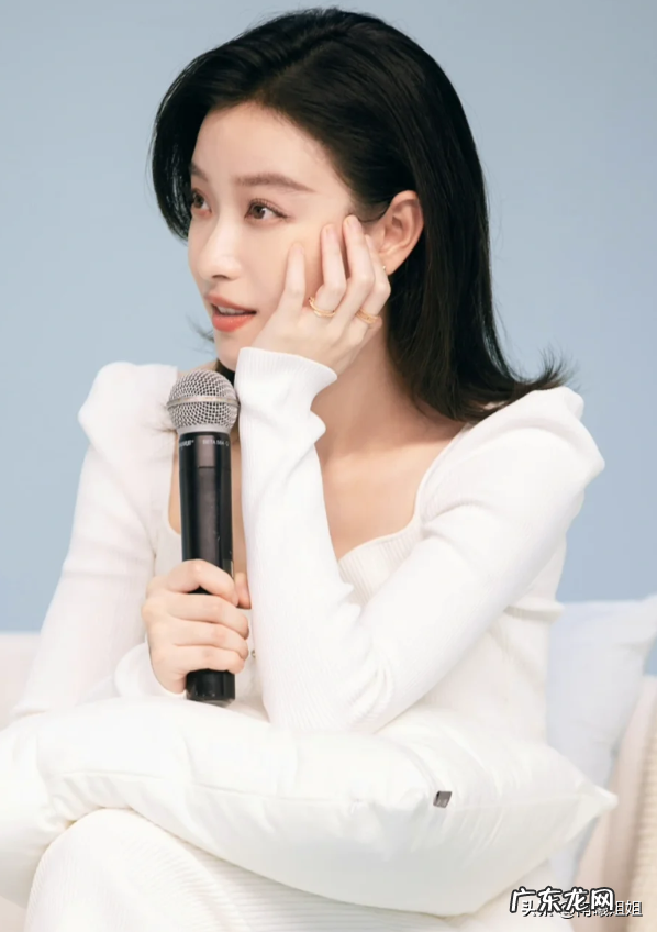 比较适合圆脸的长发发型 圆脸长发发型图片