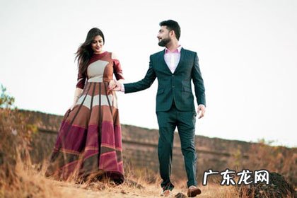 男生一周主动联系一次说明什么-一直在吊着你