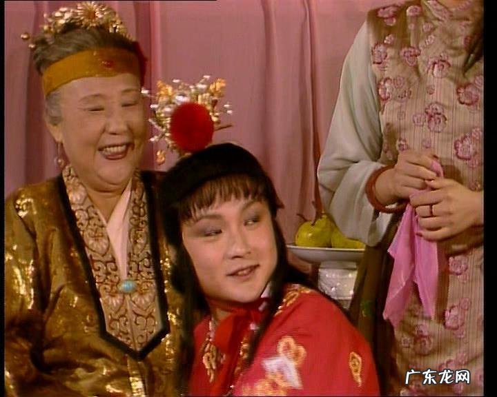 艳慕的近义词是什么 艳慕是什么意思是什么