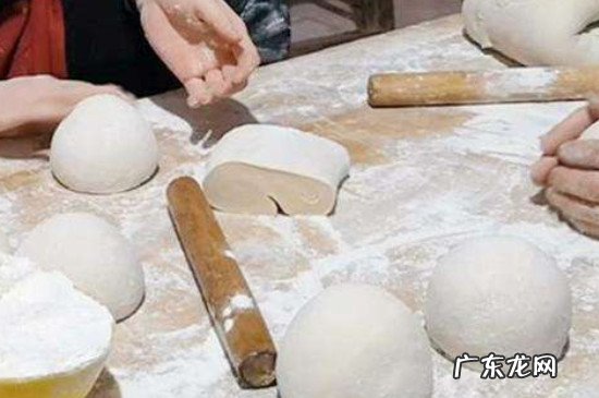 蒸馍为什么有几个会缩